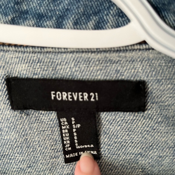 Jeans jacket - Picture 6 of 7